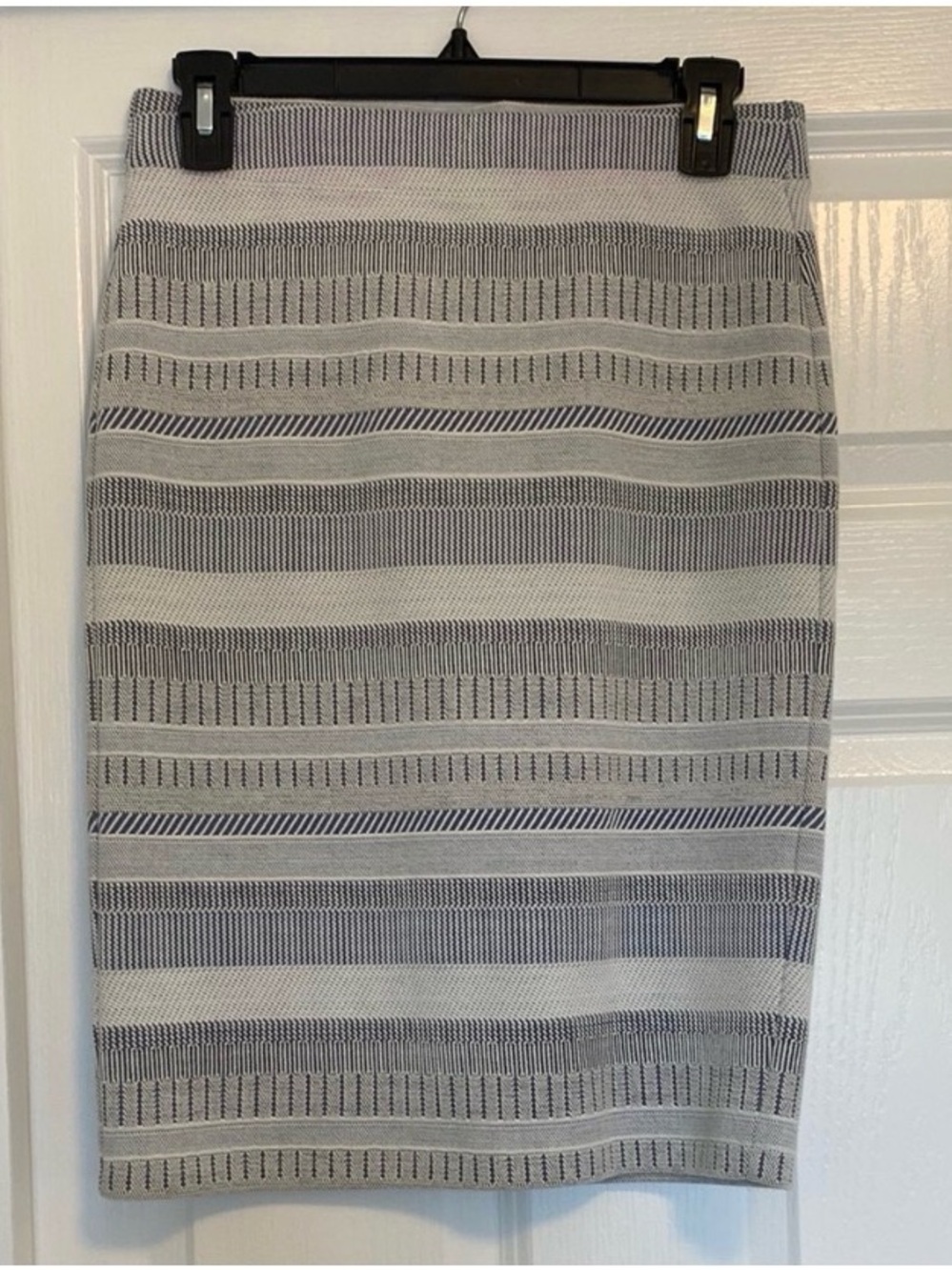 LOFT Striped Navy White Pencil Skirt Size XS Tall
